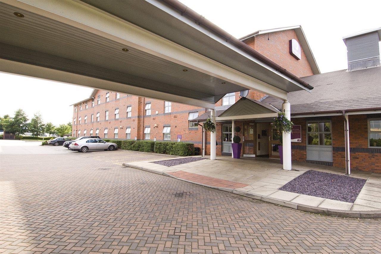 Premier Inn Sheffield Arena Экстерьер фото