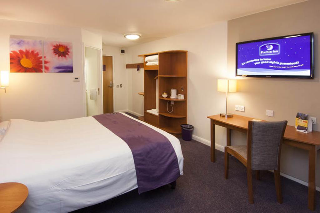 Premier Inn Sheffield Arena Экстерьер фото